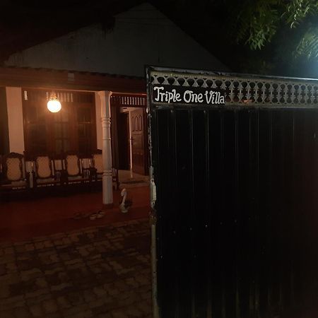 Triple One Villa Ahangama Buitenkant foto